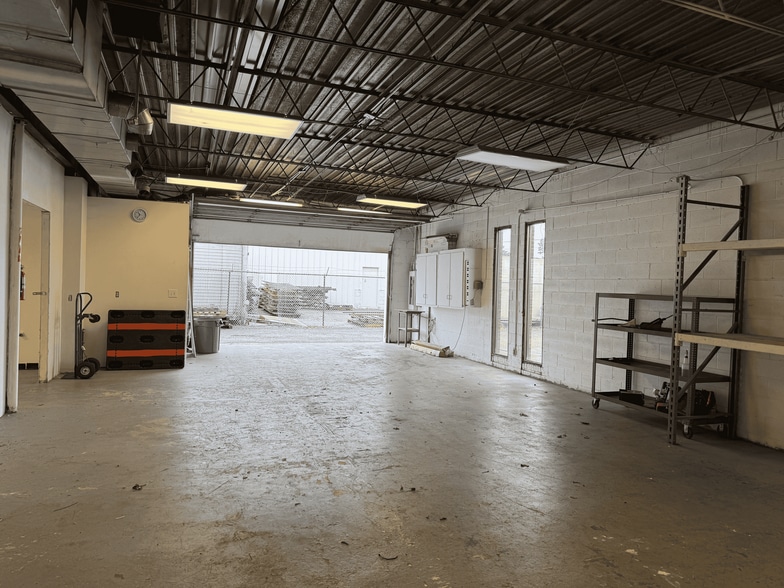 More Photos Of 1312-1314 Farr Dr, Dayton Warehouse For Sale