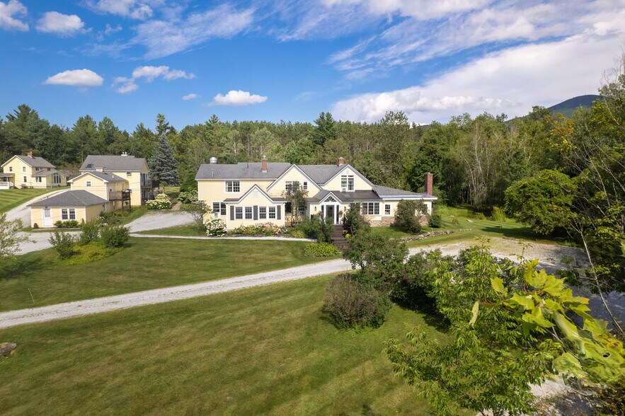 More Photos Of 54 Red Clover Ln, Mendon Hotel For Sale