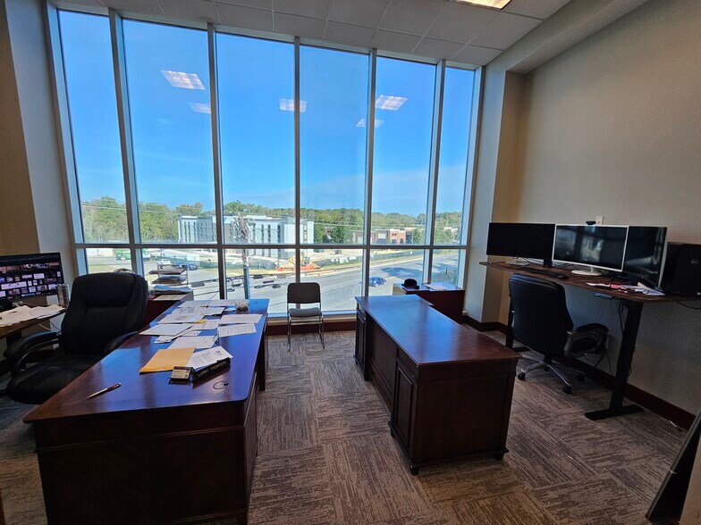 More Photos Of 10610 Metromont Pky, Charlotte Office For Lease