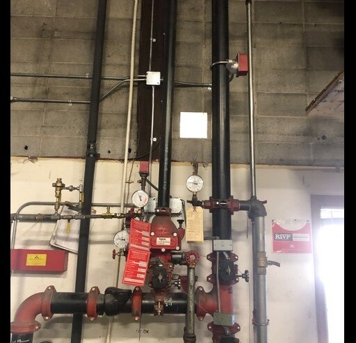 More Photos Of 3658 W 6th St, Goodview Industrial For Lease