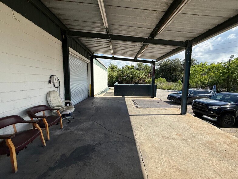 More Photos Of 325 Rand Yard Rd, Sanford Warehouse For Lease
