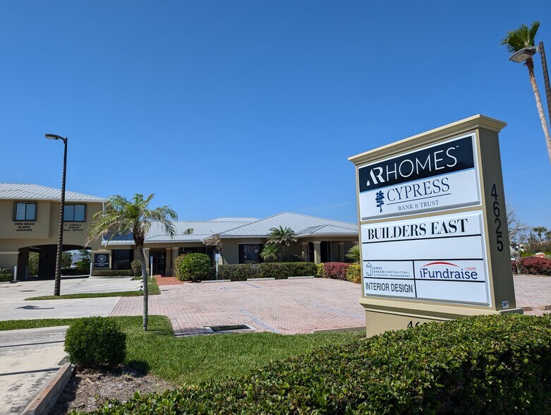 More Photos Of 4625 N A1A Hwy, Vero Beach Office For Lease