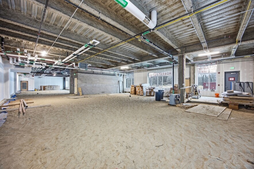 More Photos Of 350 23rd Ave E, West Fargo Healthcare For Lease