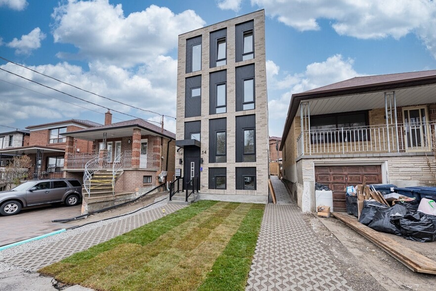More Photos Of 14 Holmesdale Rd, Toronto Apartments For Sale