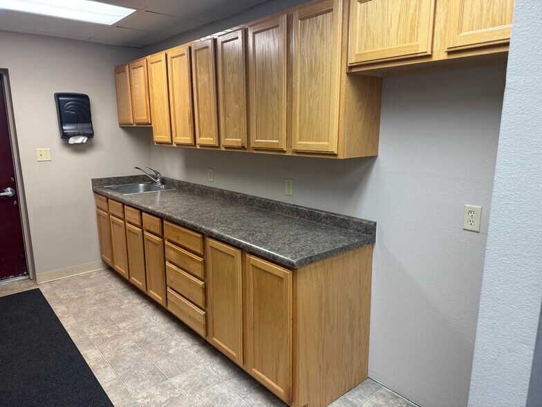 More Photos Of 1750 Manzanita Dr, Elko Office Residential For Sale