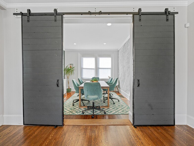 More Photos Of 339 Merrimon Ave, Asheville Office For Sale