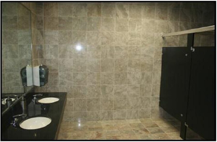 More Photos Of 2109 E Palm Ave, Tampa Loft Creative Space For Lease