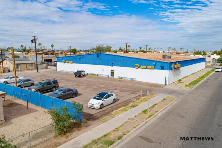 More Photos Of 839 Emerson Ave, Calexico Showroom For Sale