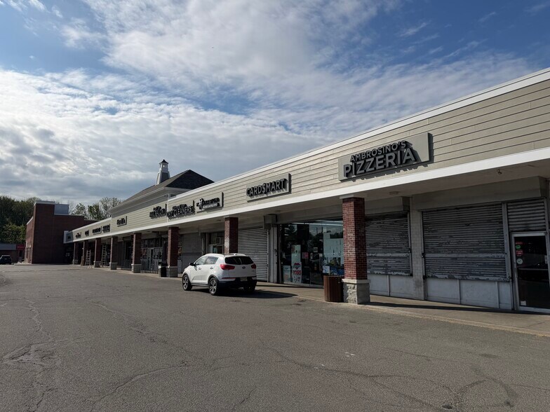 More Photos Of 3161 Amboy Rd, Staten Island Unknown For Lease