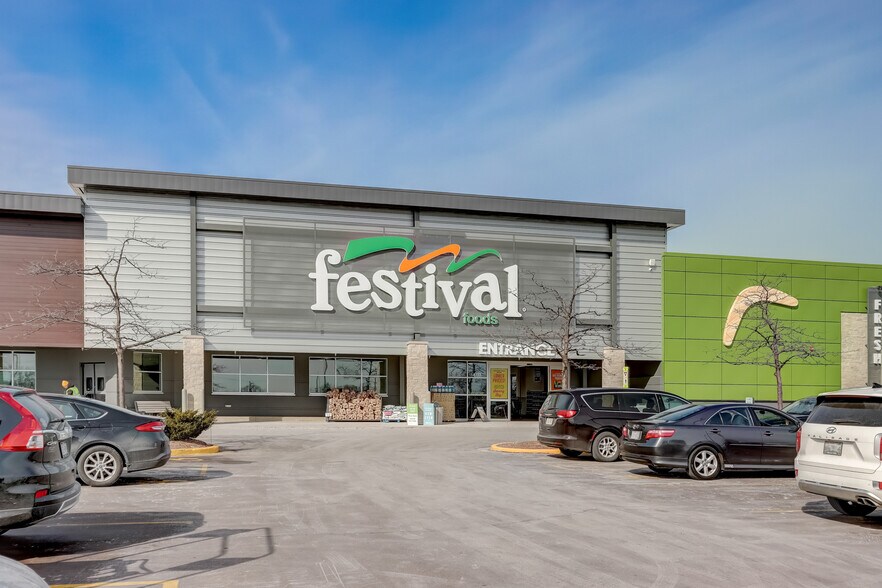 More Photos Of 4777 S 27th St, Greenfield Freestanding For Lease