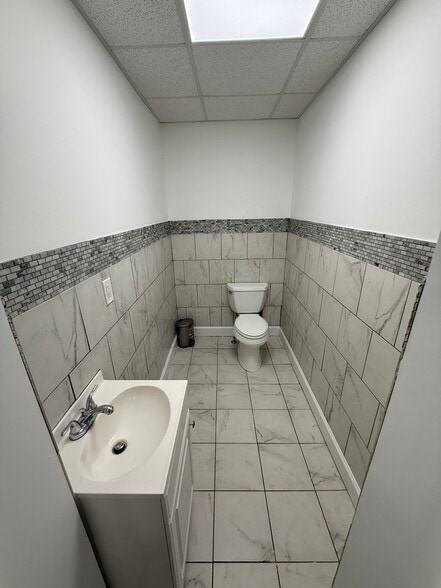 More Photos Of 7307 Georgia Ave NW, Washington Restaurant For Sale