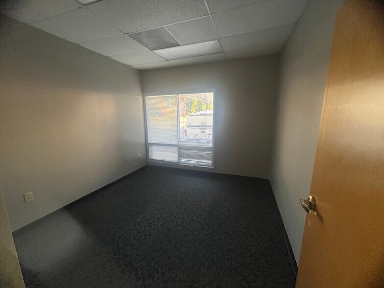More Photos Of 3715 University Dr, Durham Medical For Lease