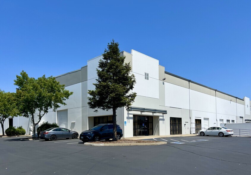 Primary Photo Of 5091 Kelton Way, Sacramento Warehouse For Lease
