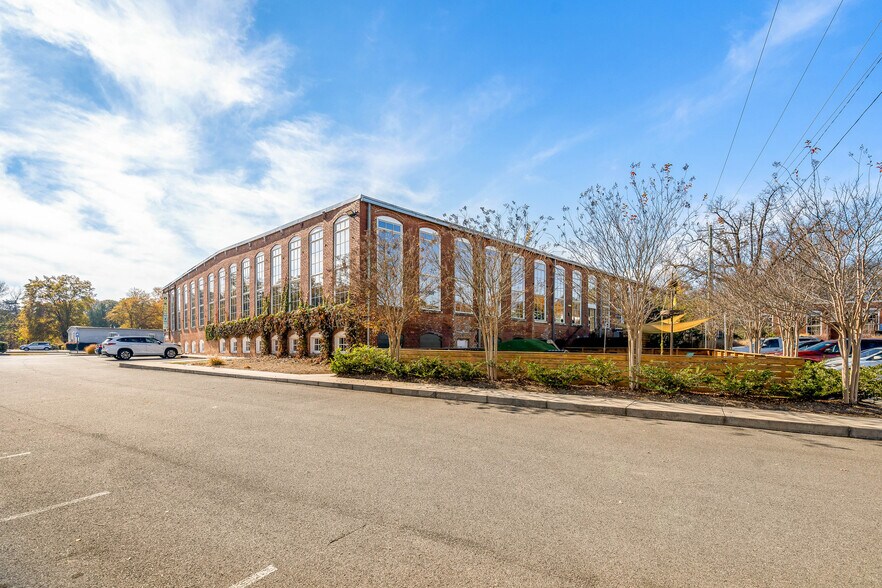 More Photos Of 825 Chattanooga Ave, Dalton Restaurant For Lease