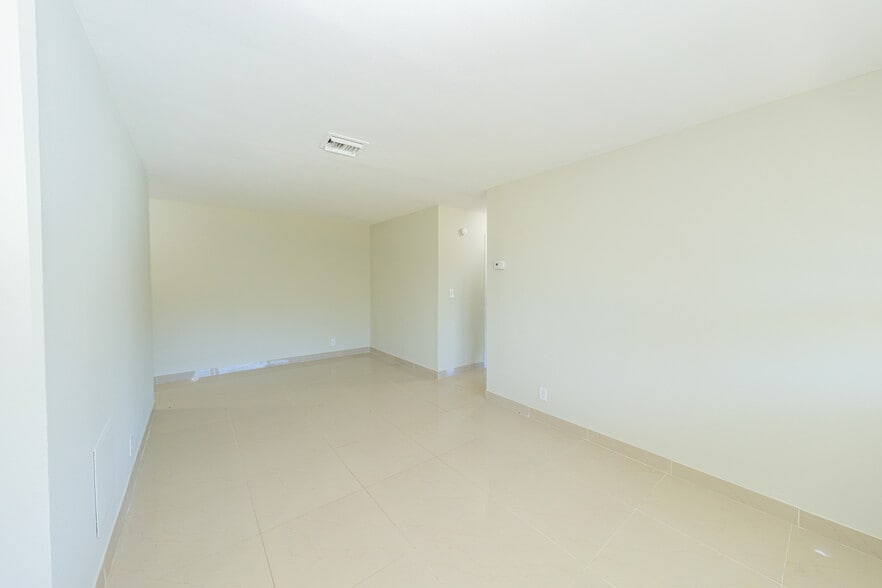 More Photos Of 938 Northern Dr, Lake Park Apartments For Sale