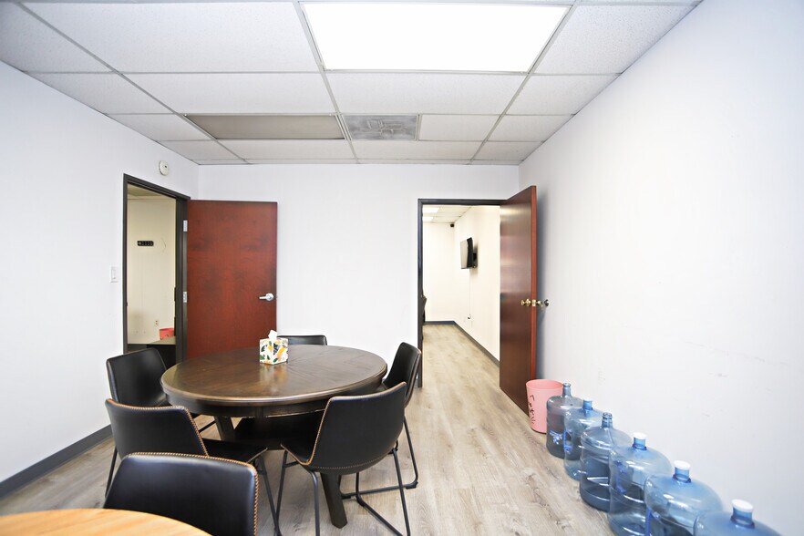 More Photos Of 2222 S Dobson Rd, Mesa Loft Creative Space For Lease