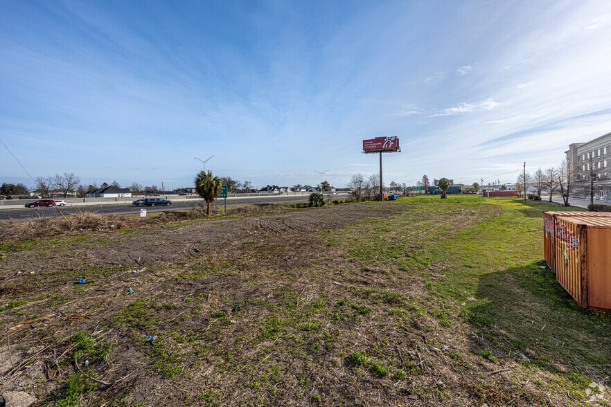 More Photos Of Interstate 10 Parcel, Kenner Land For Sale