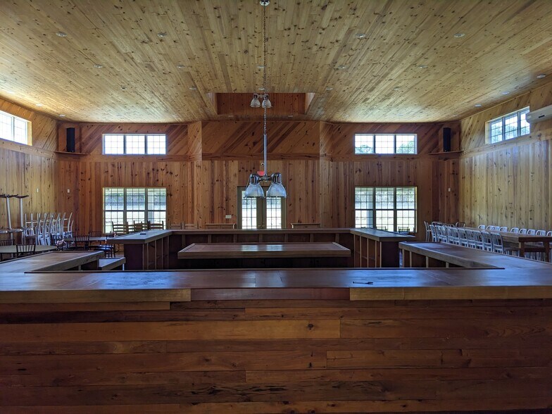 More Photos Of 7495 Union Rd, Hahira Restaurant For Sale