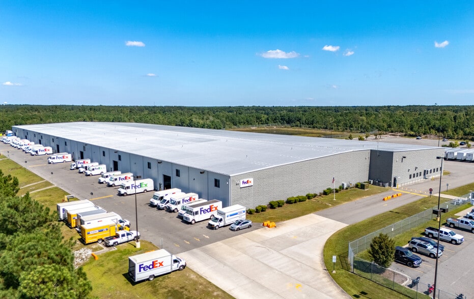 Primary Photo Of 3241-3328 Pennington Dr, Wilmington Distribution For Sale