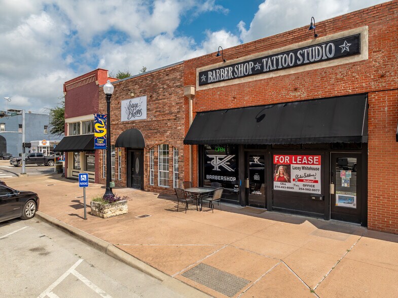 More Photos Of 105 E Franklin St, Hillsboro Storefront For Lease