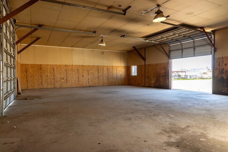 More Photos Of 6553 S Guano Rd, Eloy Warehouse For Sale