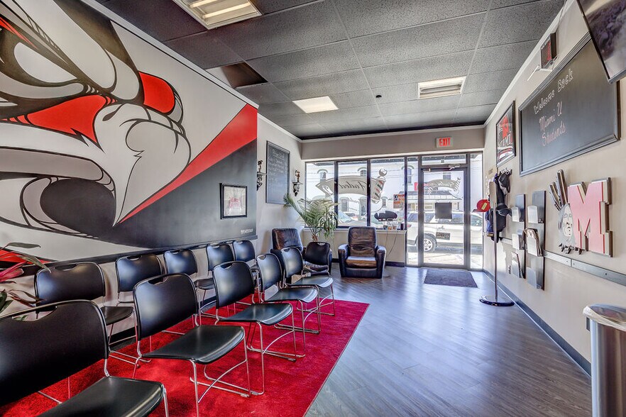 More Photos Of 100 W High St, Oxford Storefront Retail Residential For Sale