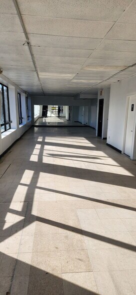 More Photos Of 330-334 Audubon Ave, New York Storefront Retail Office For Lease