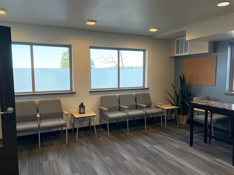 More Photos Of 1918 152nd Ave NE, Bellevue Office For Lease