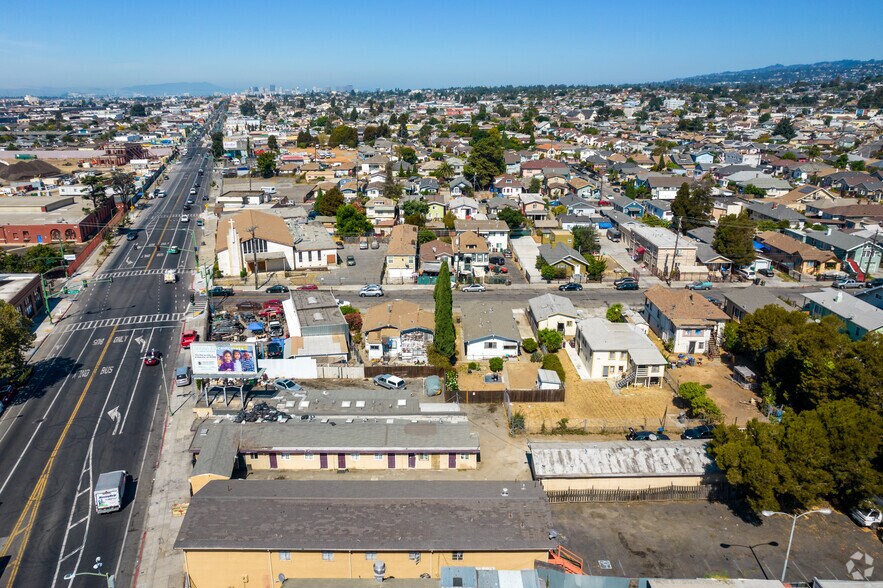 More Photos Of 5720 International Blvd, Oakland Hotel For Sale