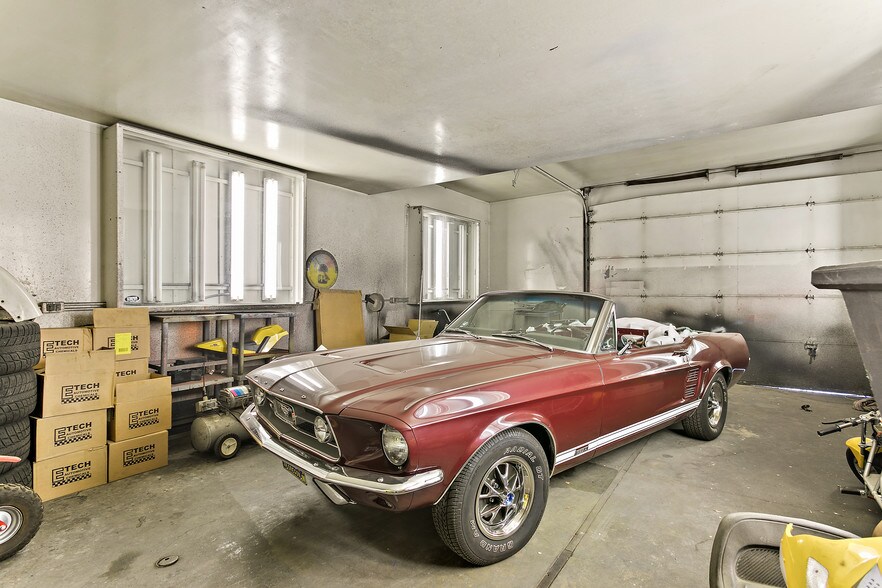 More Photos Of 825 W Center St, Provo Auto Repair For Sale