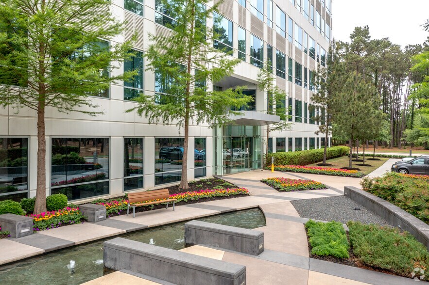 More Photos Of 1575 Sawdust Rd, The Woodlands Office For Lease