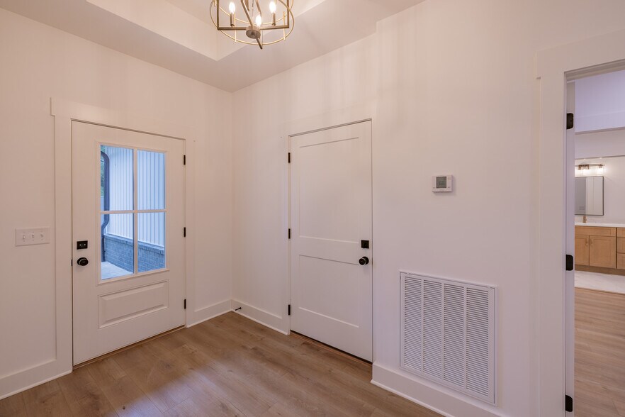 More Photos Of 1519-1521 Carroll Creek Rd, Johnson City Apartments For Sale