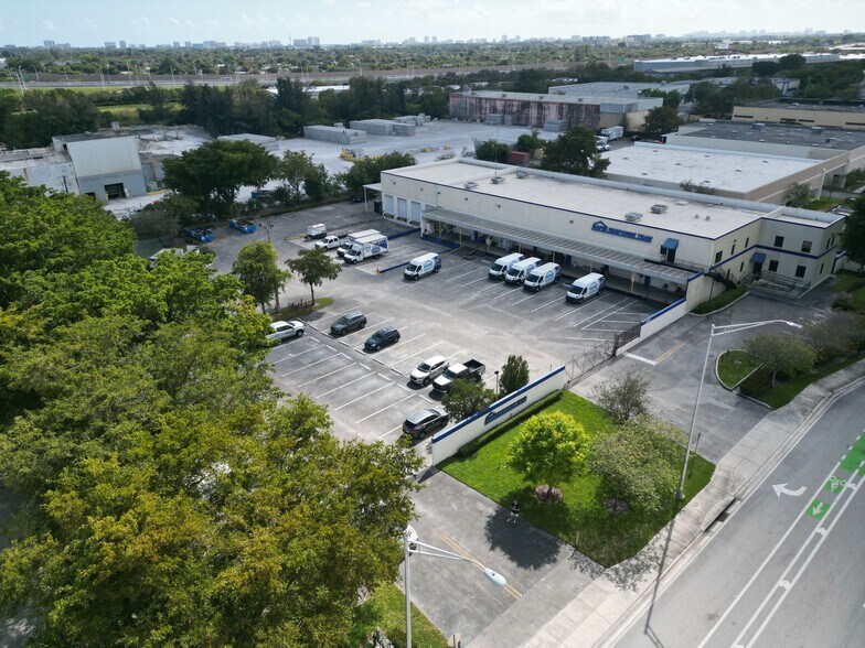 More Photos Of 2250 N Andrews Ave, Pompano Beach Warehouse For Lease