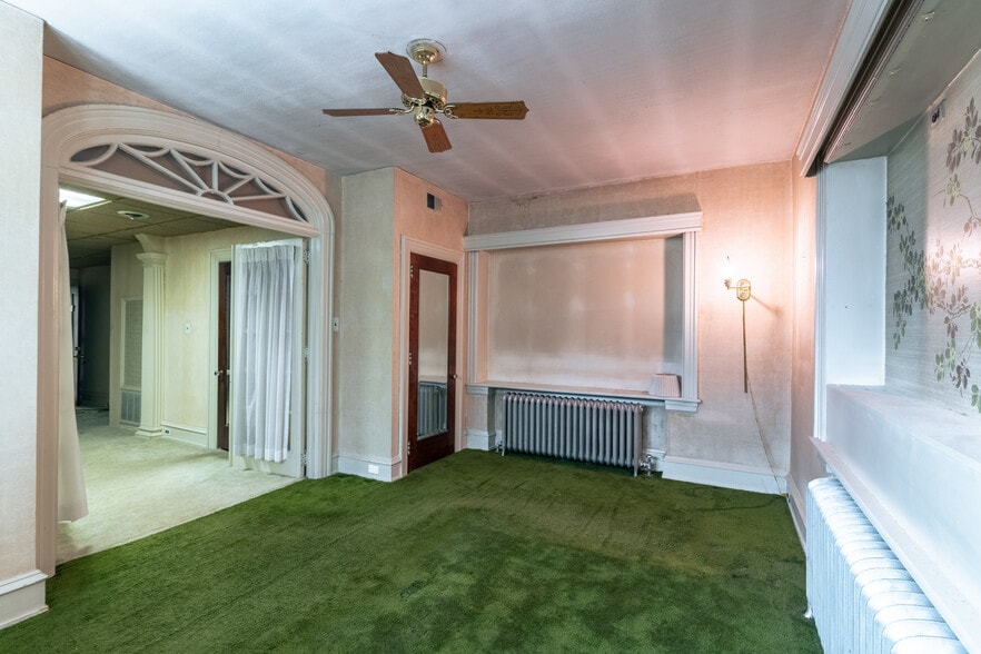 More Photos Of 115 Clifton Ave, Collingdale Specialty For Sale
