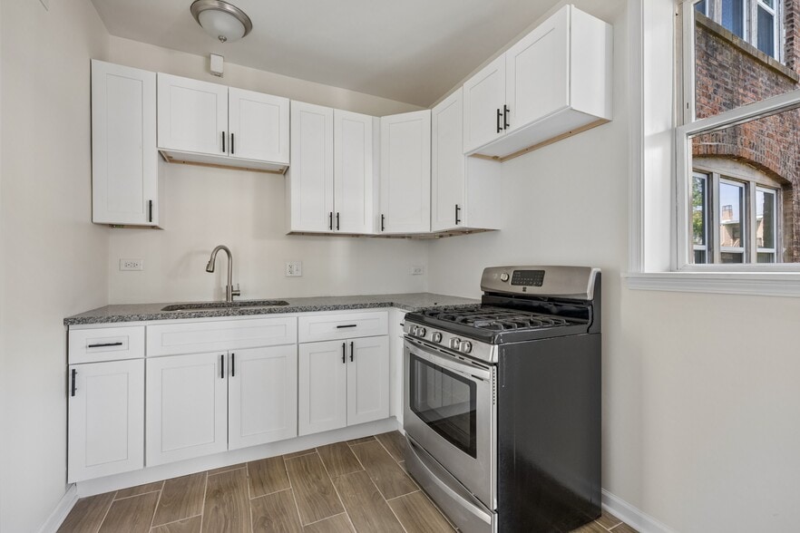 More Photos Of 2666-2670 E 78th St, Chicago Apartments For Sale