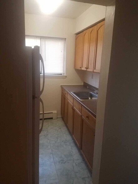 More Photos Of 273 Morsemere Ave, Yonkers Apartments For Lease