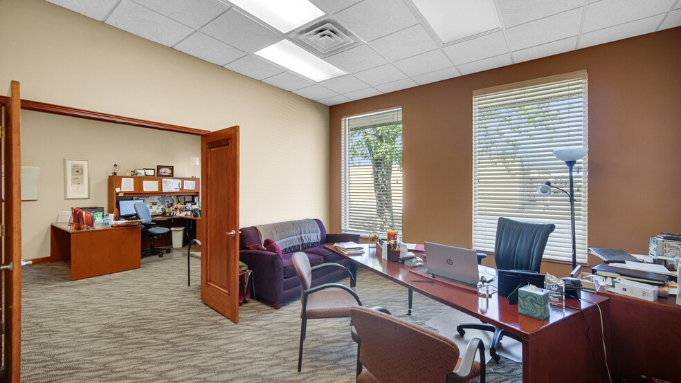 More Photos Of 303 Ridge Rd, Munster Office For Sale