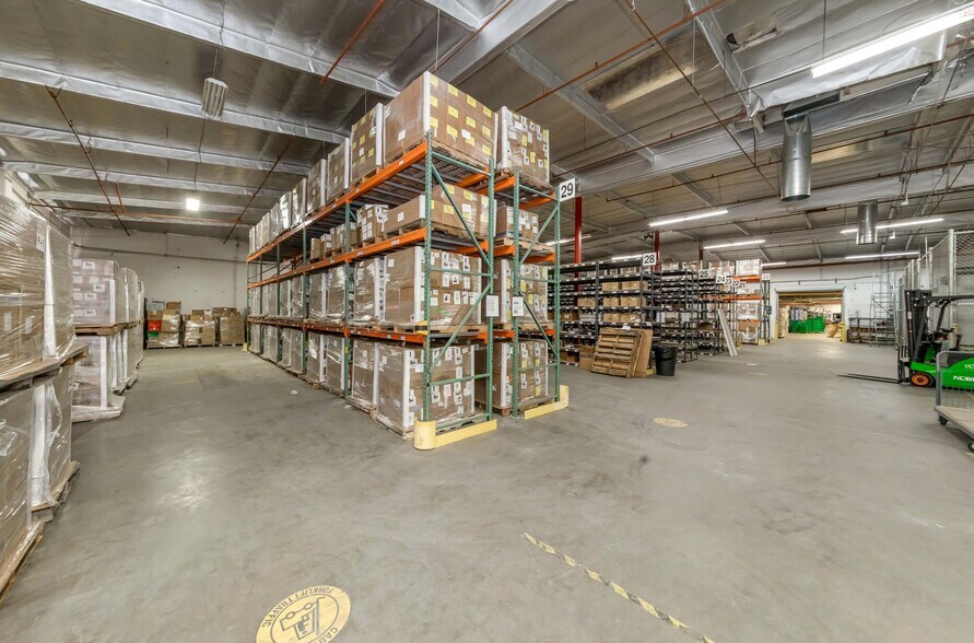 More Photos Of 3019 Vail Ave, Commerce Manufacturing For Sale