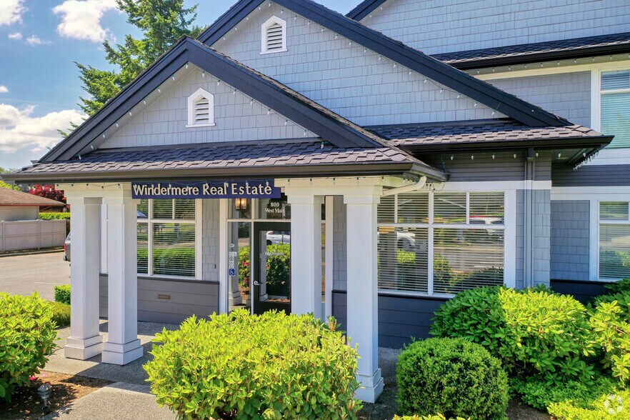 More Photos Of 800 W Main St, Monroe Office For Sale