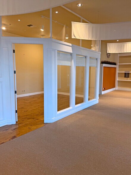More Photos Of 195 Concourse Blvd, Santa Rosa Office For Sale