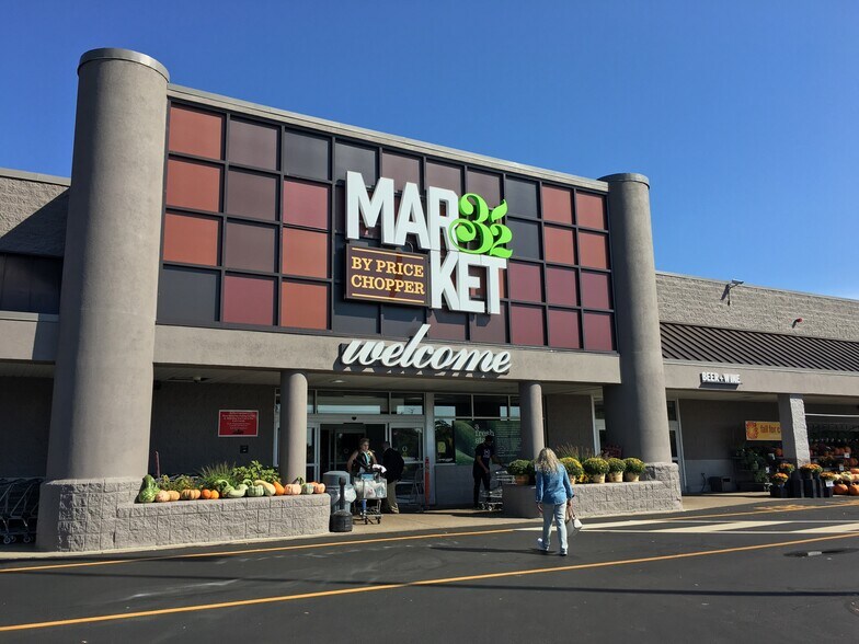 More Photos Of 222 E Main St, Marlborough Unknown For Lease