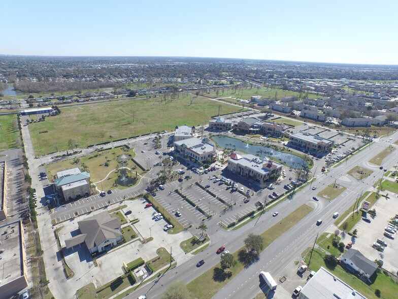 1901 Manhattan Blvd, Harvey, LA 70058 For Lease