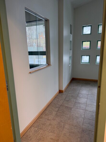 More Photos Of 4203 Route 66, Apollo Storefront Retail Office For Lease