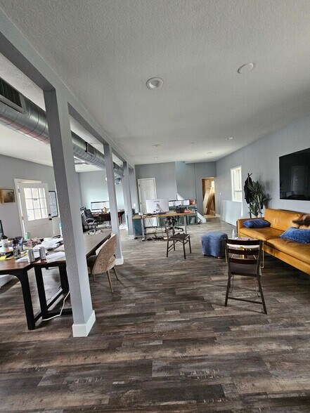 More Photos Of 575 E 49th Ave, Denver Land For Lease