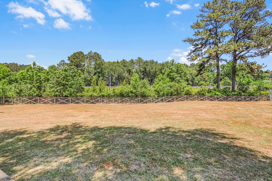 More Photos Of 500 Buff Blvd, Summerton General Retail For Sale