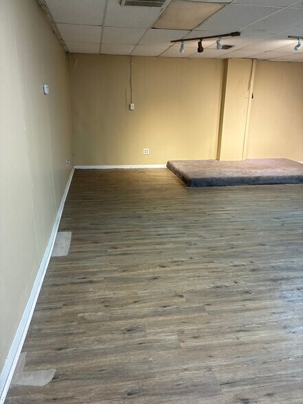 More Photos Of 5104 Mansfield Rd, Shreveport Office For Sale