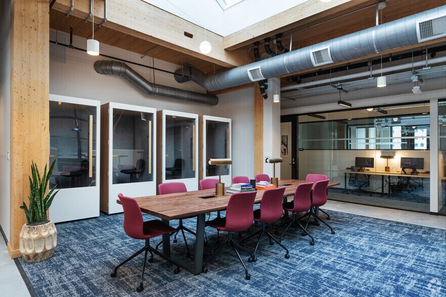 More Photos Of 356 Wythe Ave, Brooklyn Coworking Space