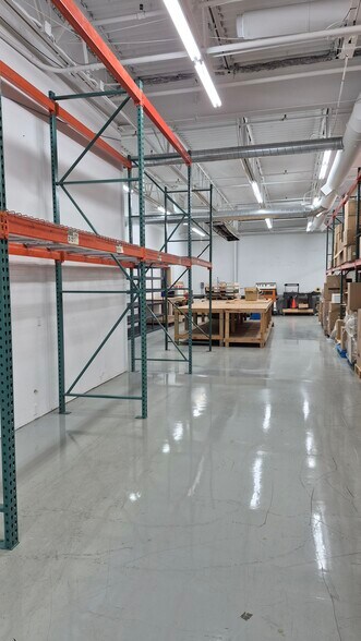 More Photos Of 7801 Park Dr, Chanhassen Warehouse For Lease