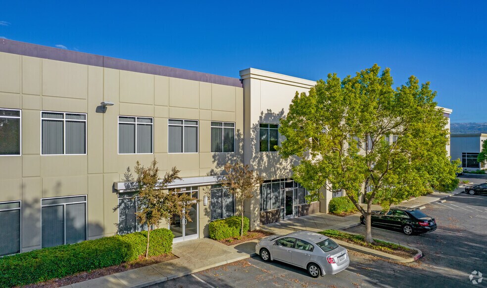 More Photos Of 280-288 Digital Dr, Morgan Hill Light Manufacturing For Lease