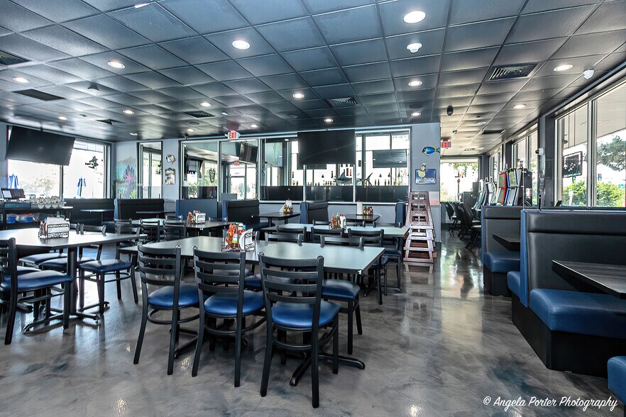 More Photos Of 1440 Grand Ave, Lindenhurst Restaurant For Sale